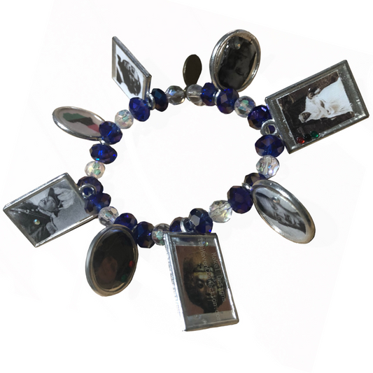 Charmed: Bezel & charms bracelet